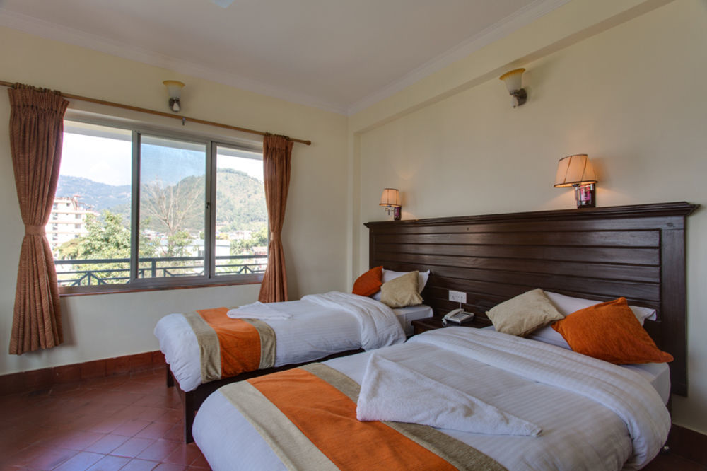 Hotel Lake Star Pokhara Dış mekan fotoğraf