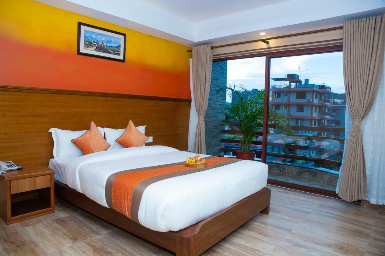 Hotel Lake Star Pokhara Dış mekan fotoğraf
