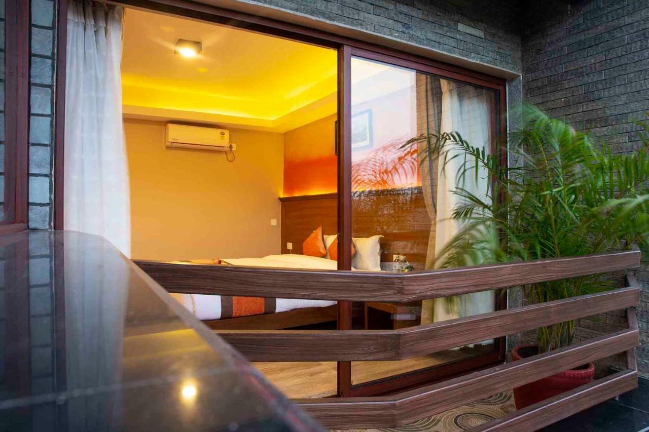 Hotel Lake Star Pokhara Dış mekan fotoğraf
