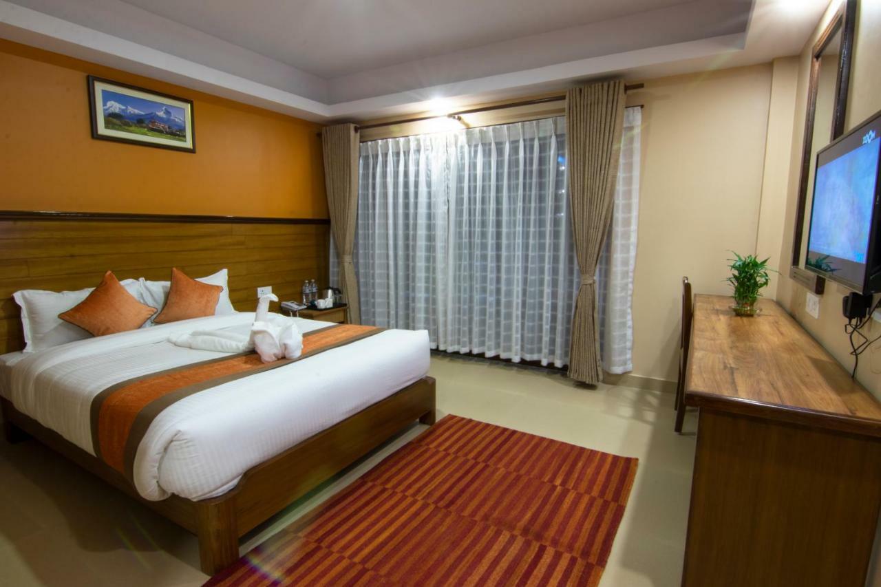Hotel Lake Star Pokhara Dış mekan fotoğraf