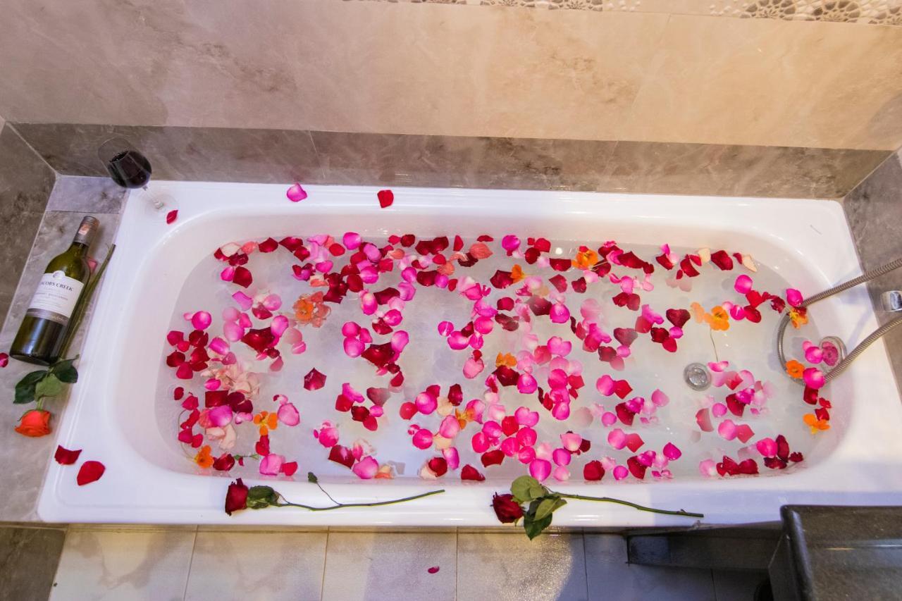 Hotel Lake Star Pokhara Dış mekan fotoğraf